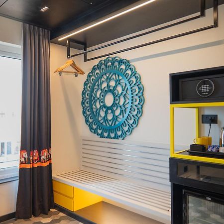 Zibe Luxe Kakinada By Grt Hotels Экстерьер фото