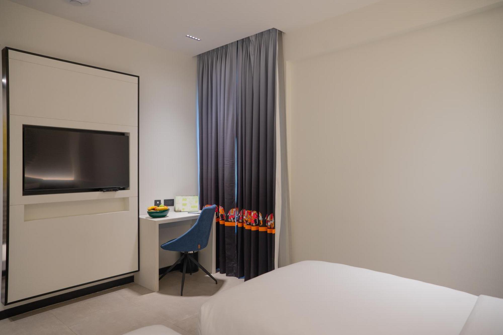 Zibe Luxe Kakinada By Grt Hotels Экстерьер фото