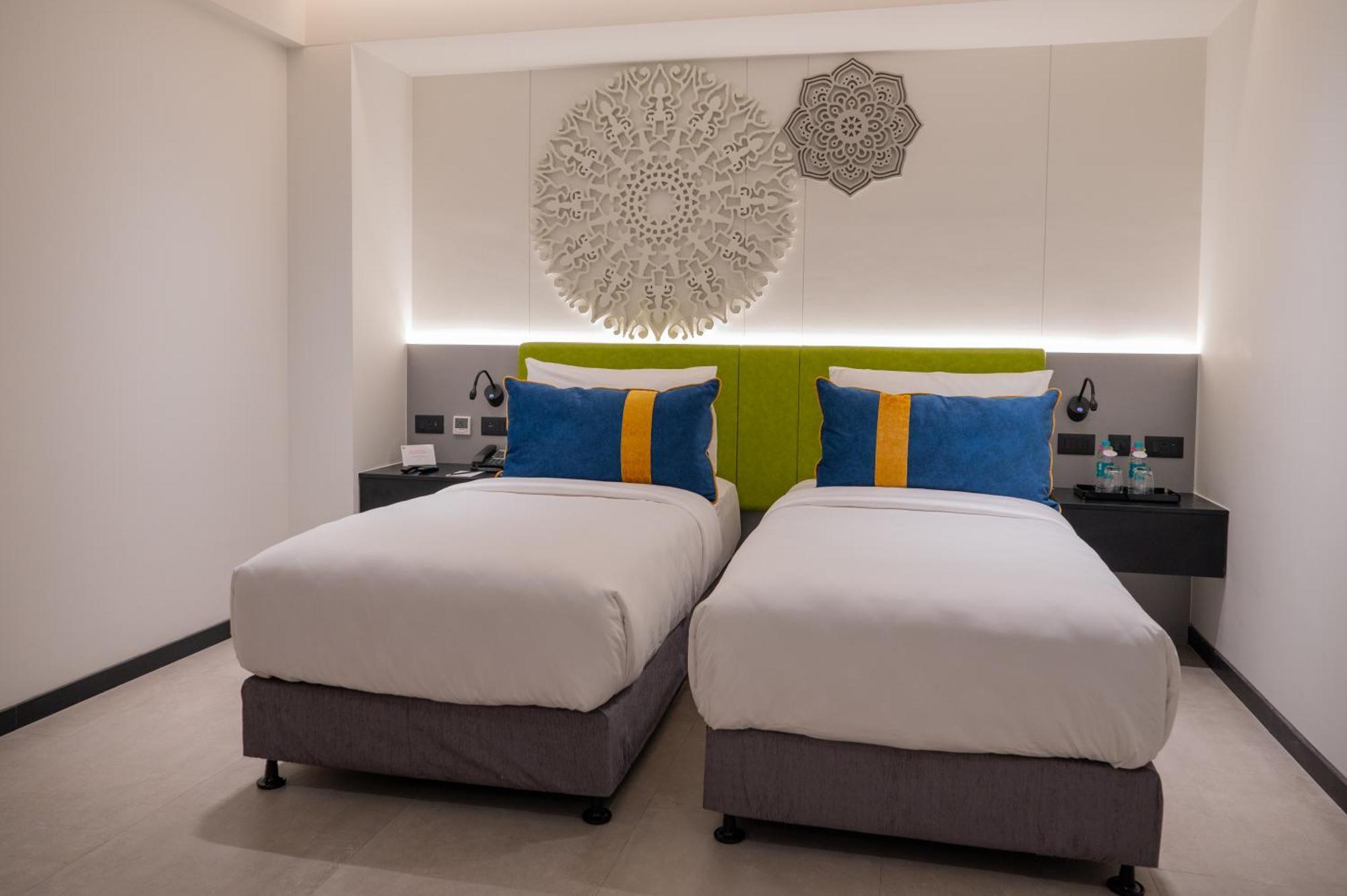 Zibe Luxe Kakinada By Grt Hotels Экстерьер фото