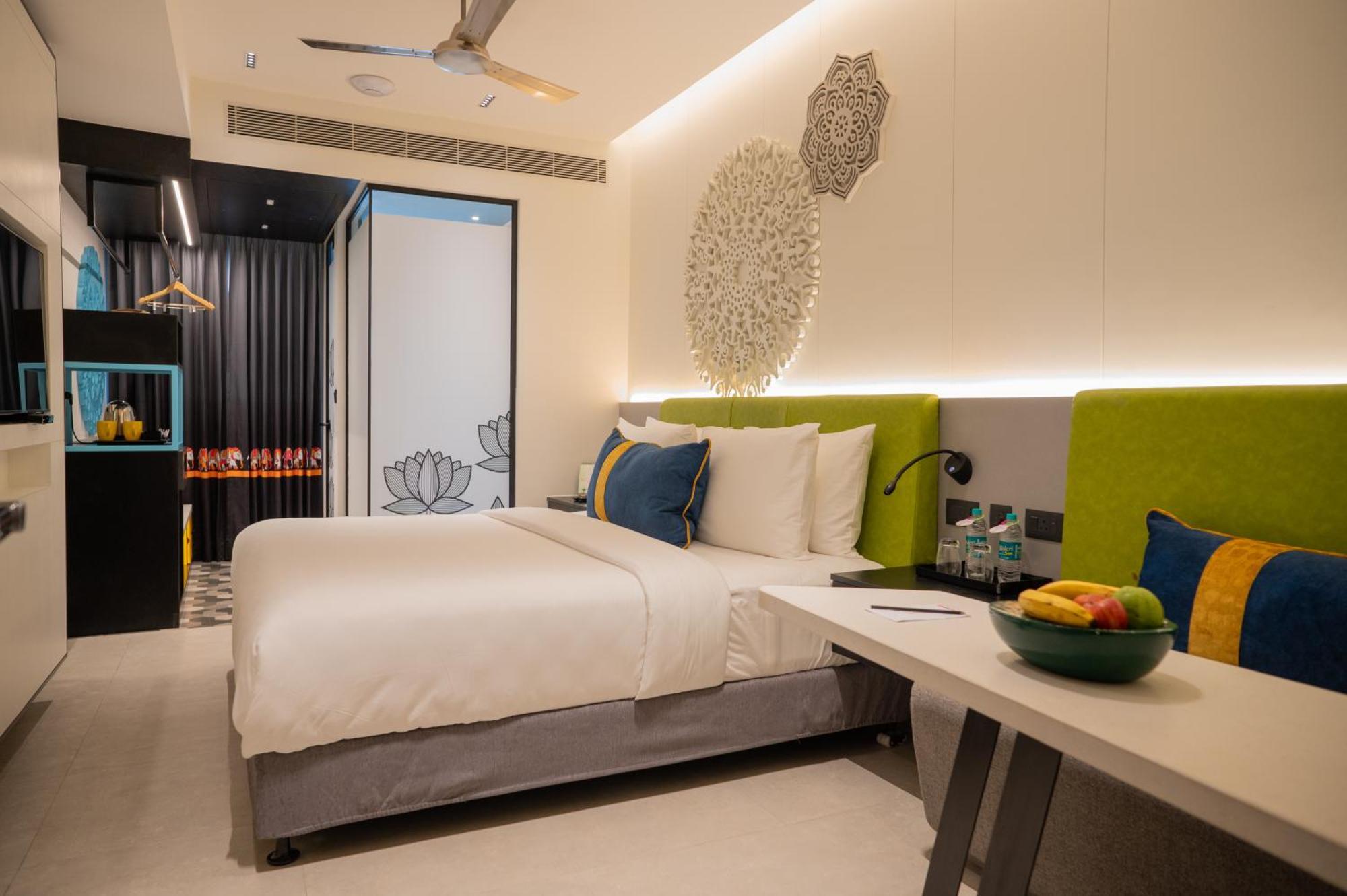 Zibe Luxe Kakinada By Grt Hotels Экстерьер фото